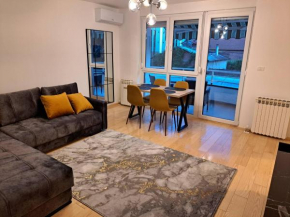Premier Apartment